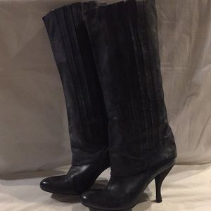 Elizabeth and James Boots